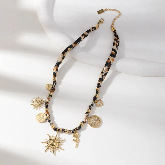 COLLIER TISSU IMPRIMÉ LEOPARD DORÉ BOHEME AVEC PENDENTIFS, COLLIERS, Necklaces, SHANI BEAUTY COLLECTION